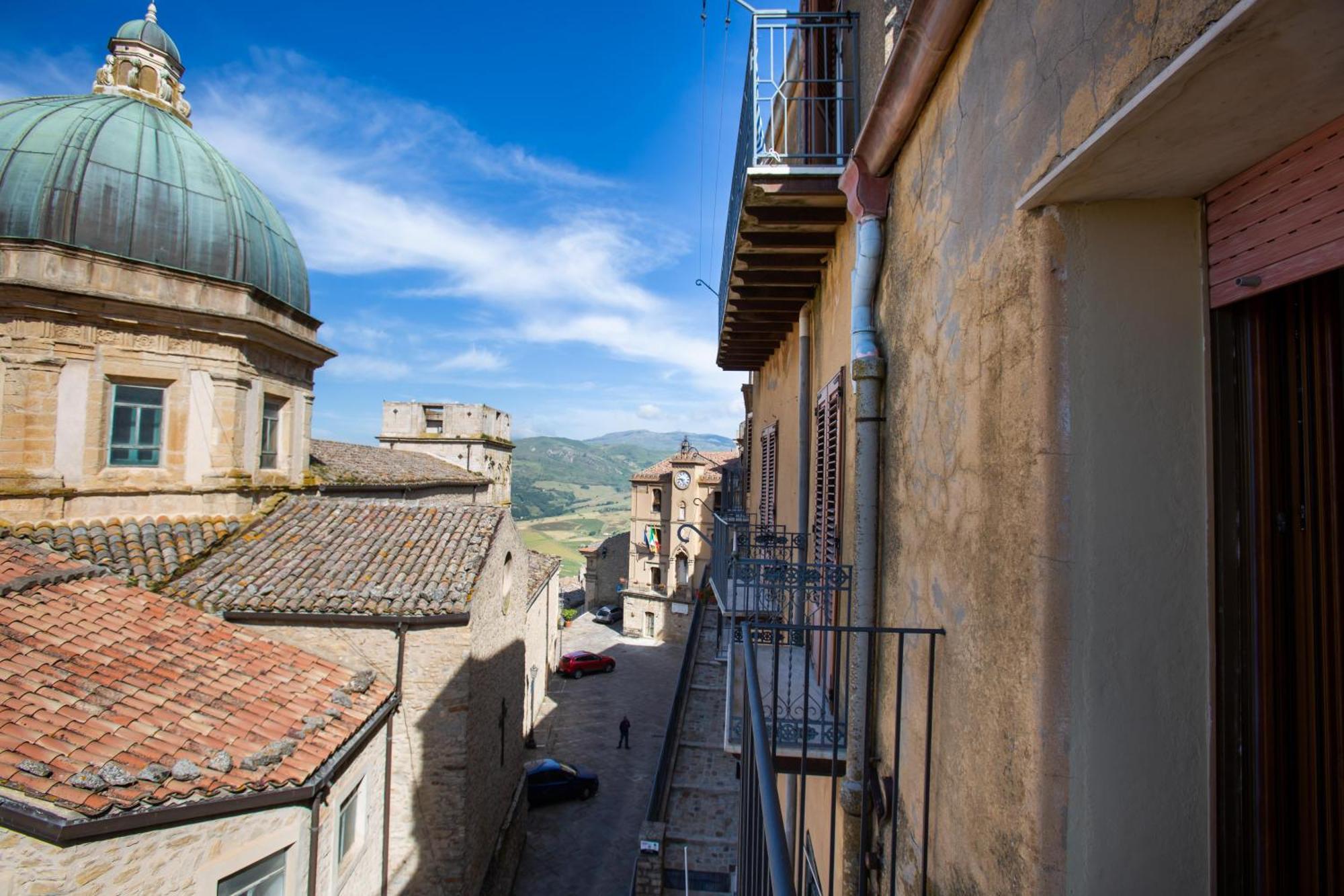 Al Centro Villa Gangi Esterno foto